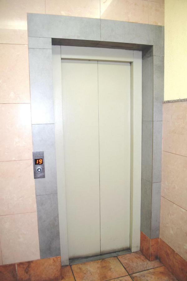 Comfort Tower 1 Tbilisi Esterno foto
